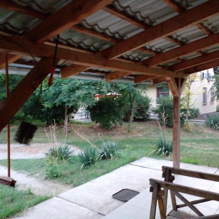 Dutch Farm In Felsolajos Apartamento Exterior foto